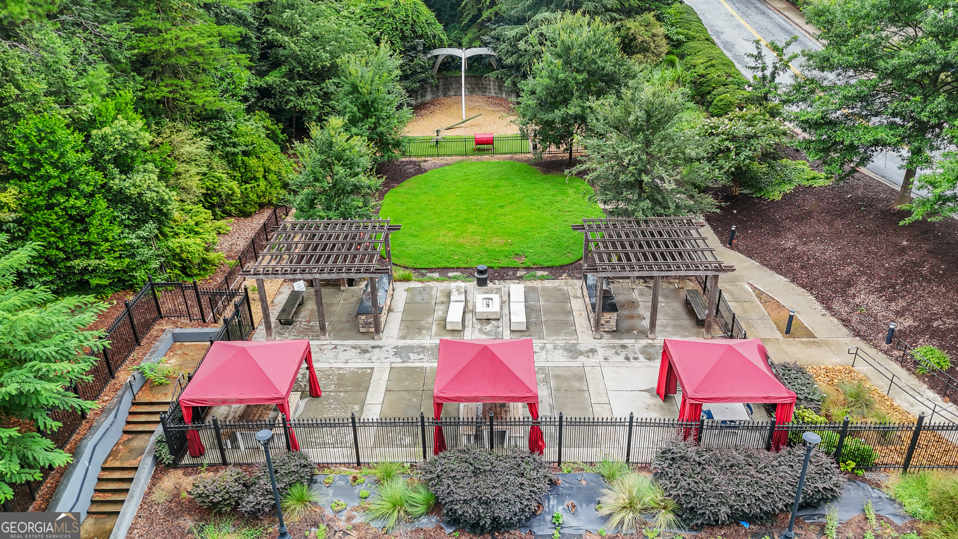 795 Hammond DR