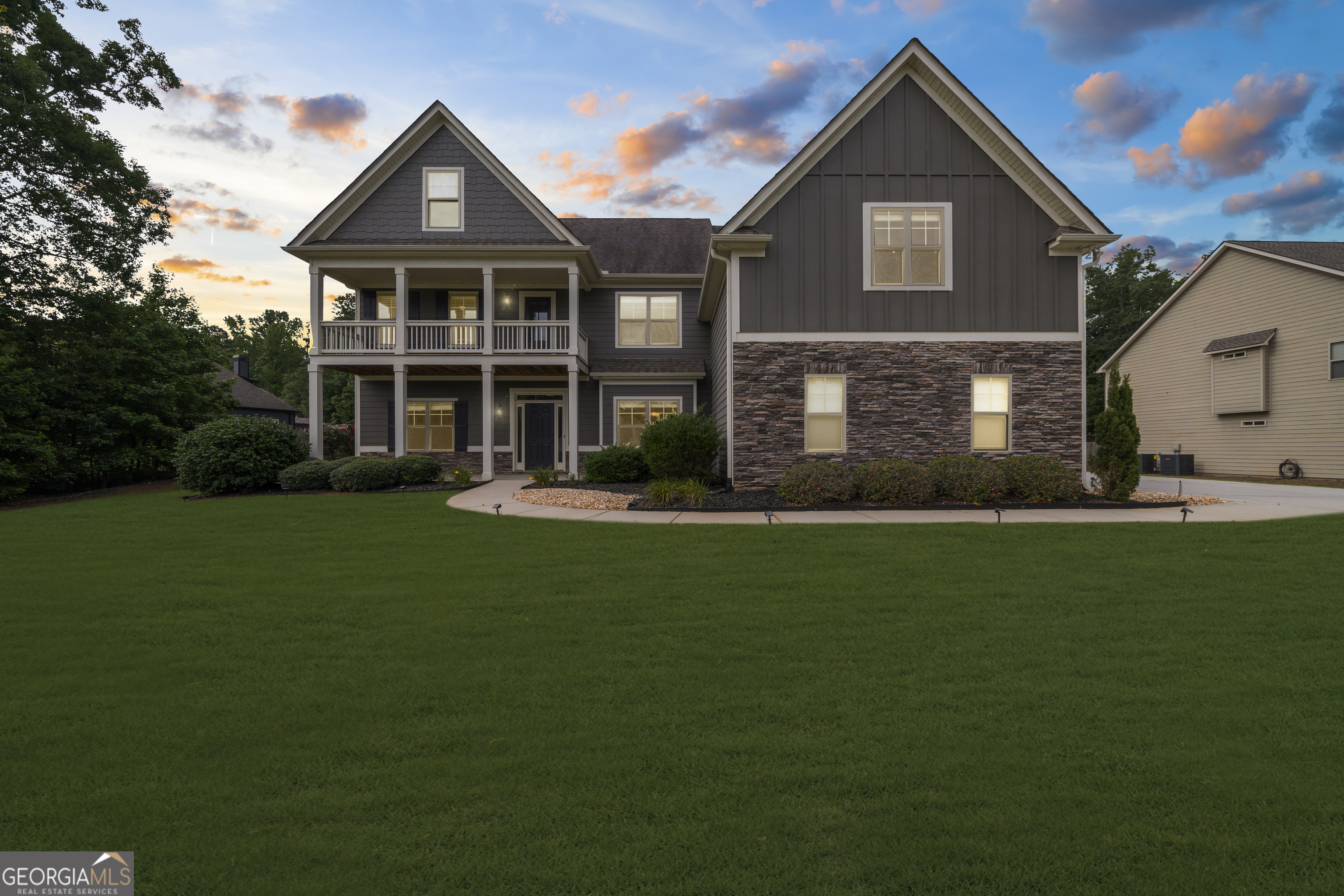 233 Palomino DR