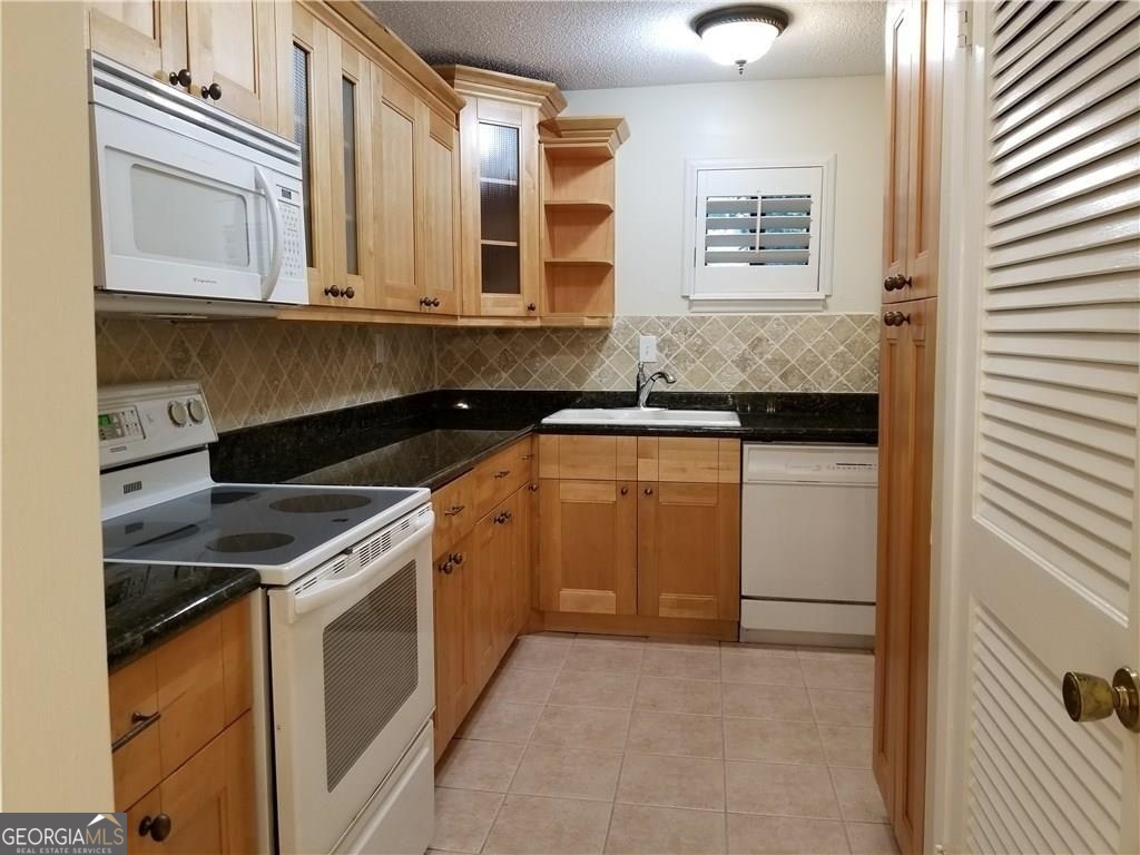 2293 Pernoshal CT