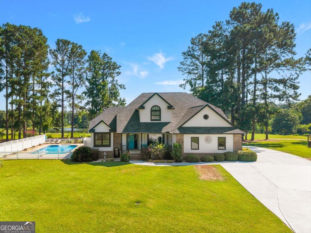 Photo of 534 Saint Andrews Circle, Statesboro, GA 30458 (MLS # 10802773)