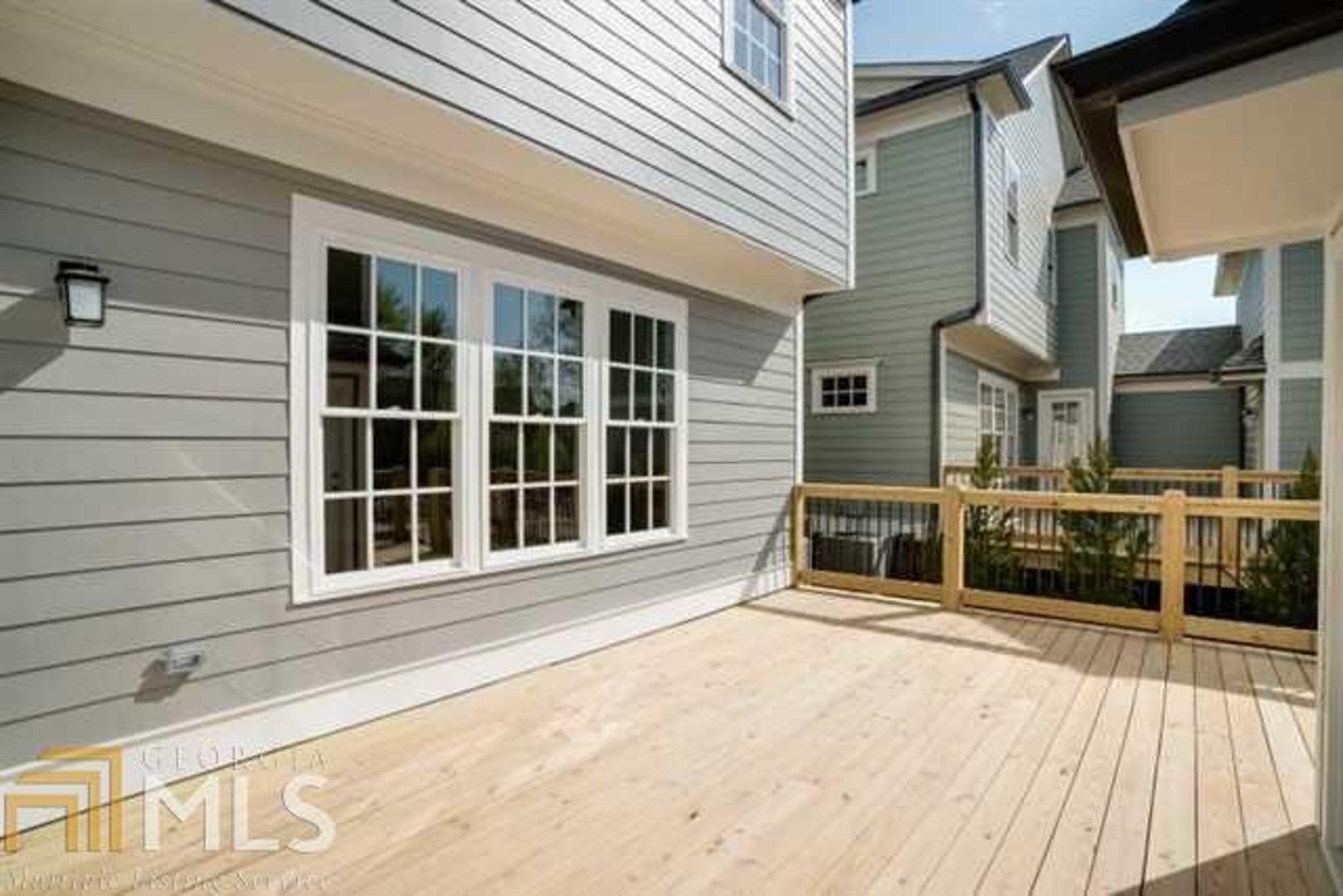 Dunwoody Green - Residential