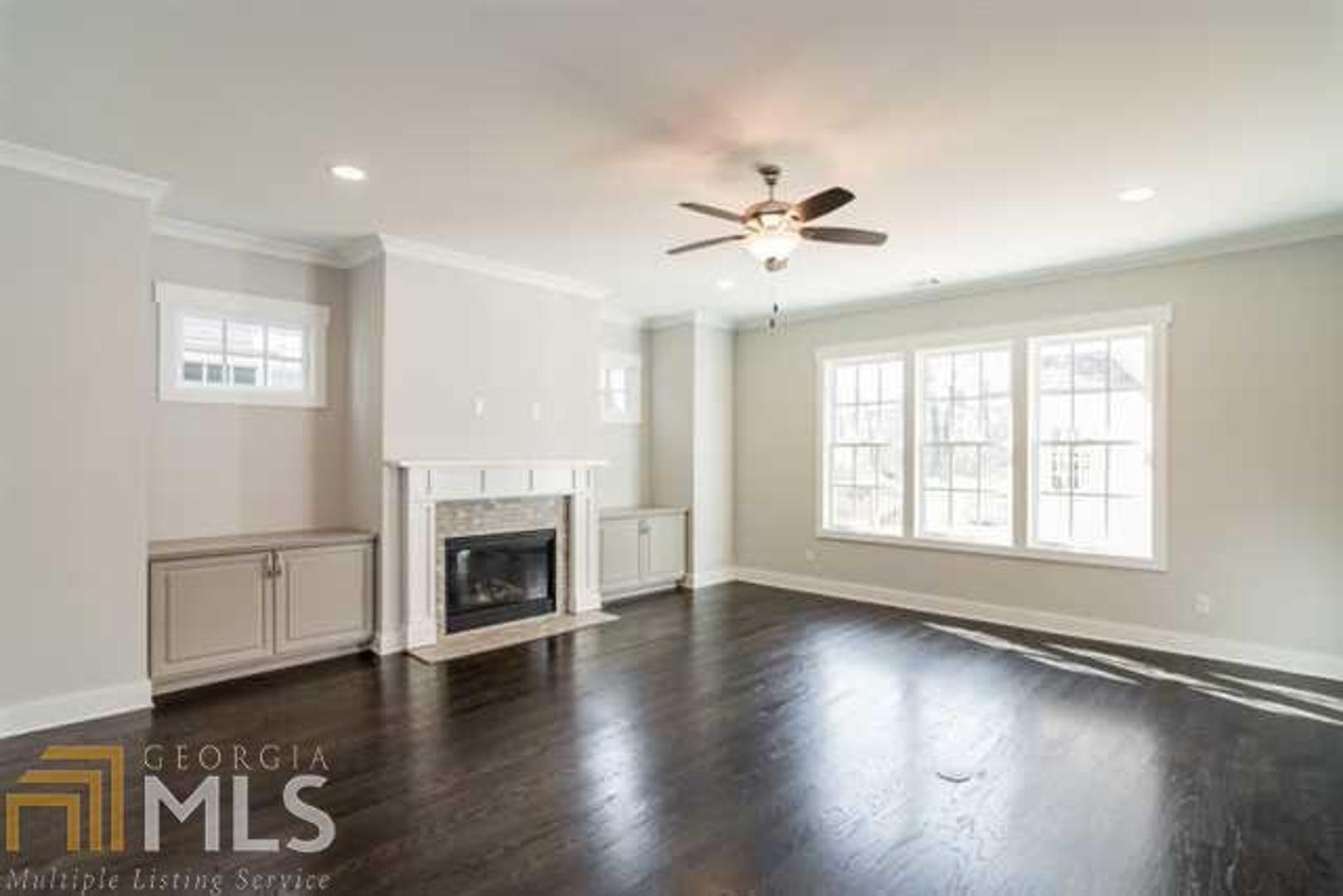 Dunwoody Green - Residential