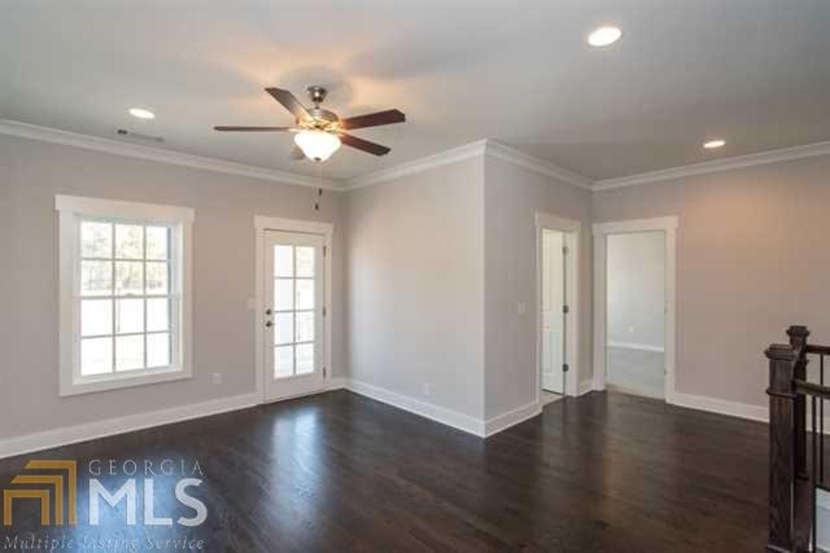 Dunwoody Green - Residential