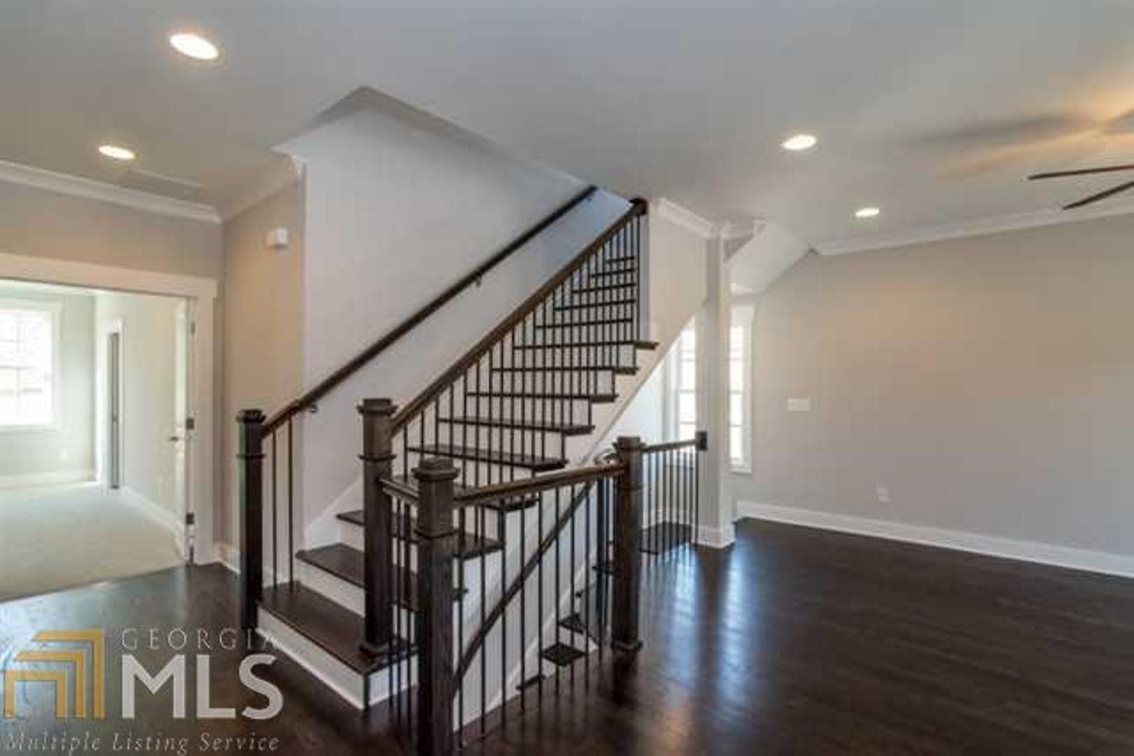Dunwoody Green - Residential