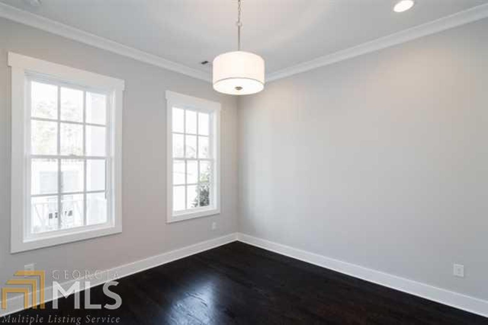 Dunwoody Green - Residential