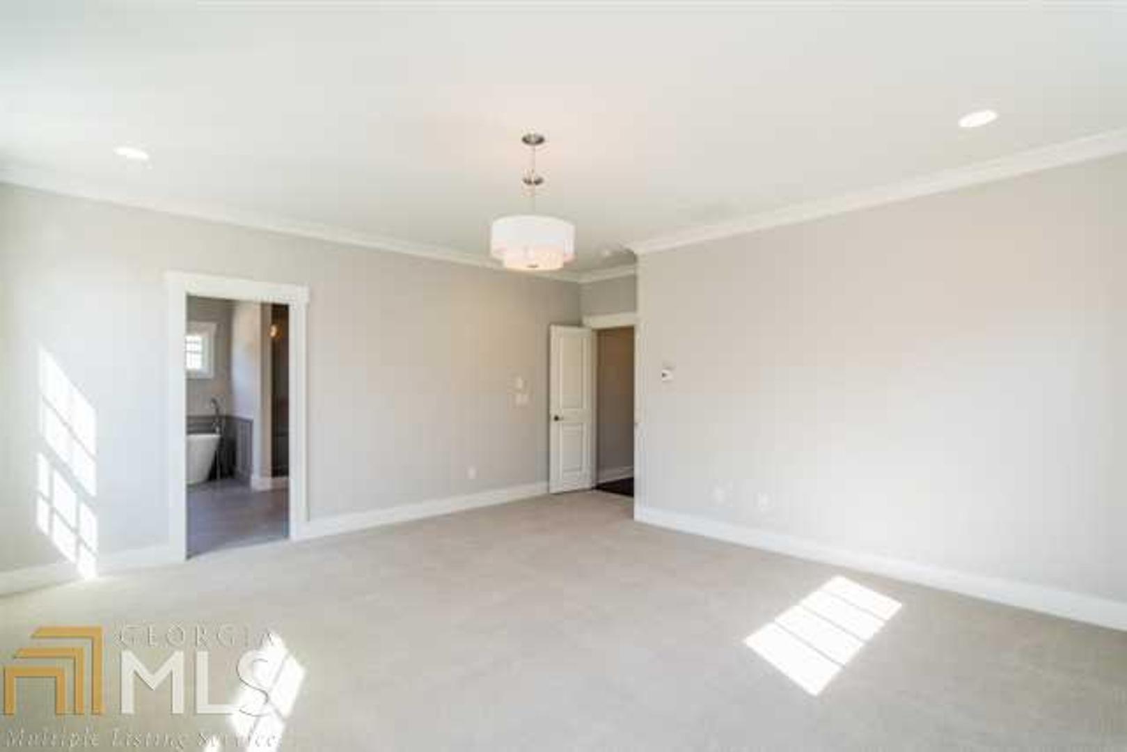 Dunwoody Green - Residential