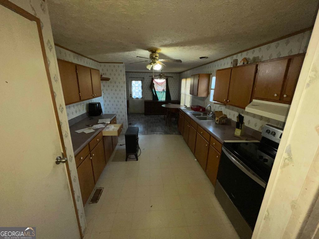 Photo of 2441 Highway 36 E, Jackson, GA 30233 (MLS # 10675773)