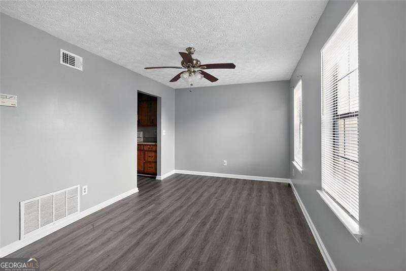 Castile Cove - Residential Lease