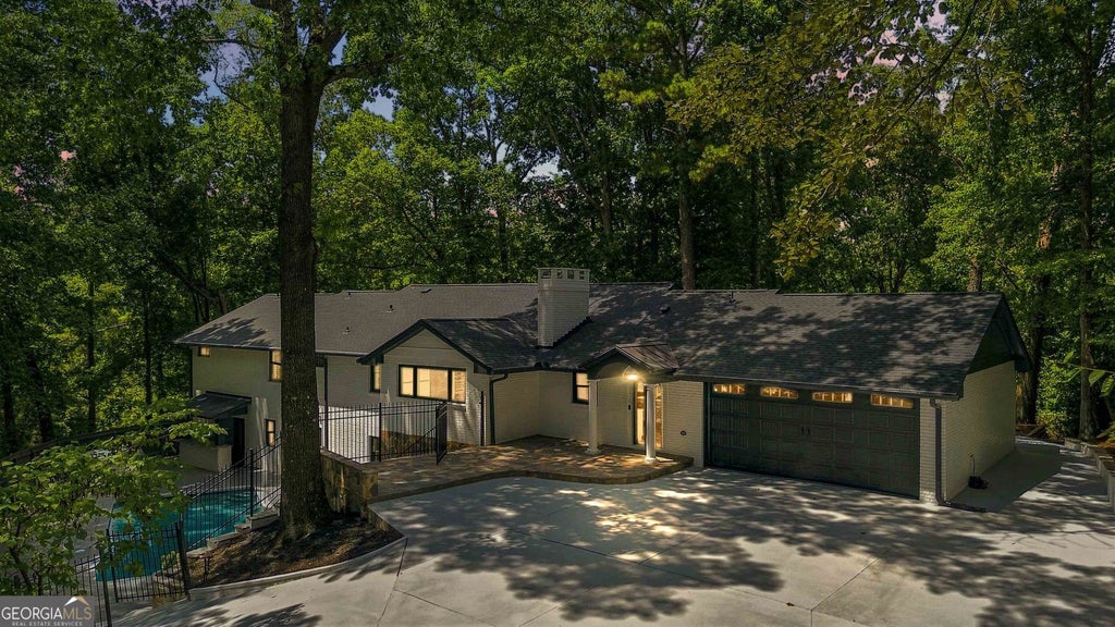 Photo of 510 River Valley Road NW, Sandy Springs, GA 30328 (MLS # 10829260)
