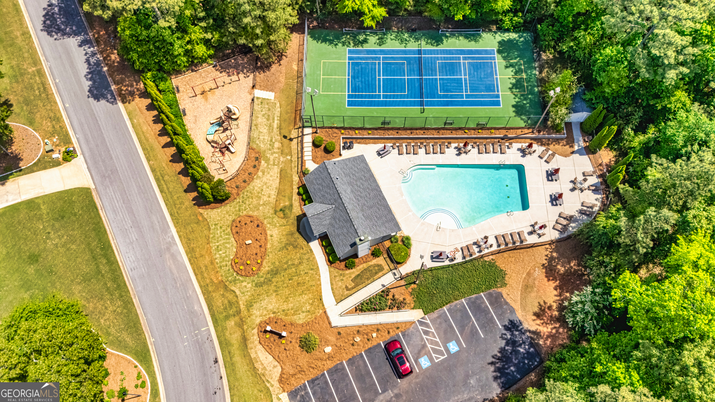 120 Lyndhurst WAY