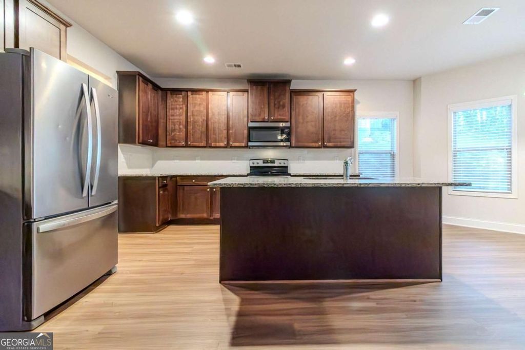 Photo of 255 Dublin Way, Dallas, GA 30132 (MLS # 10709432)