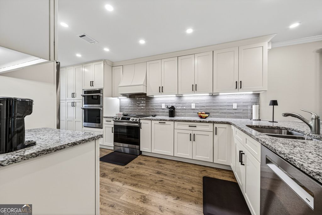 Photo of 157 Covington Place, Athens, GA 30606 (MLS # 10769090)