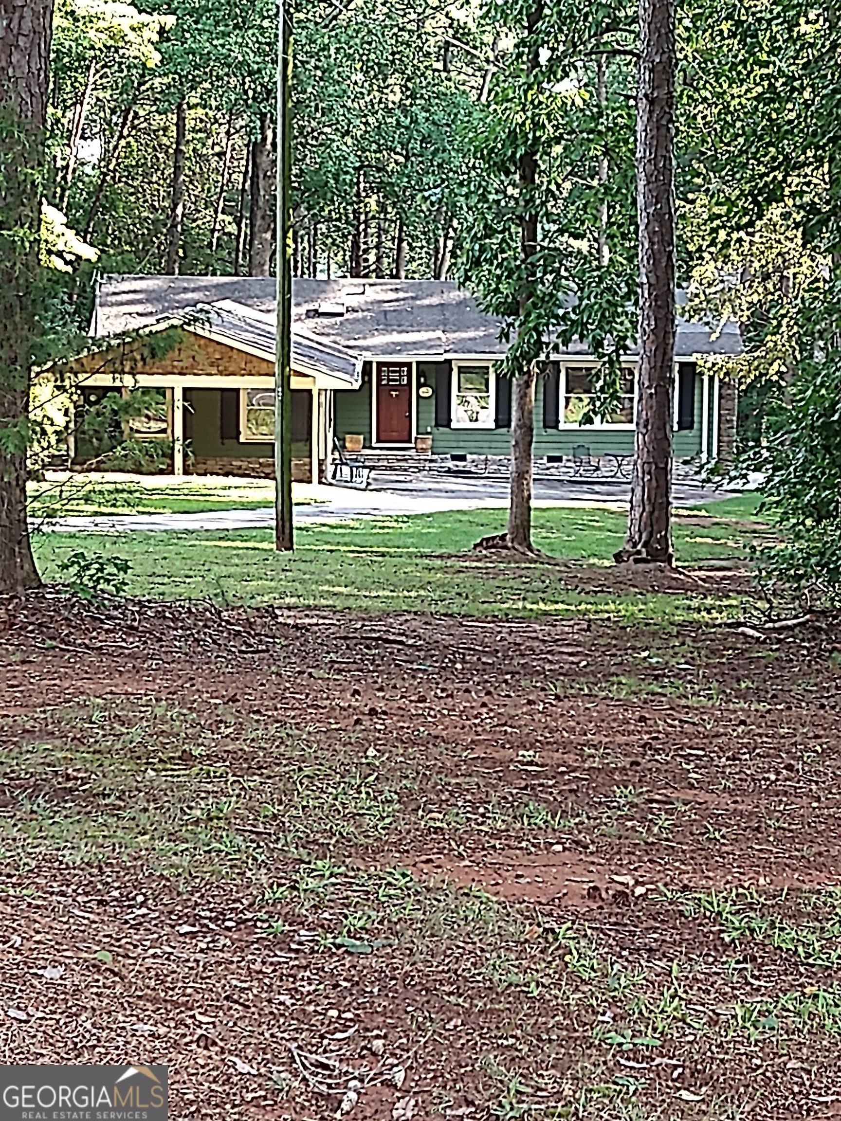 526 Riverbend RD