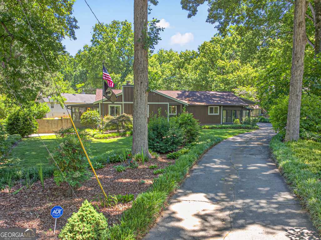 3947 Bryn Mawr CT