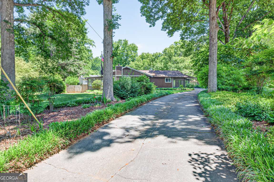 3947 Bryn Mawr CT