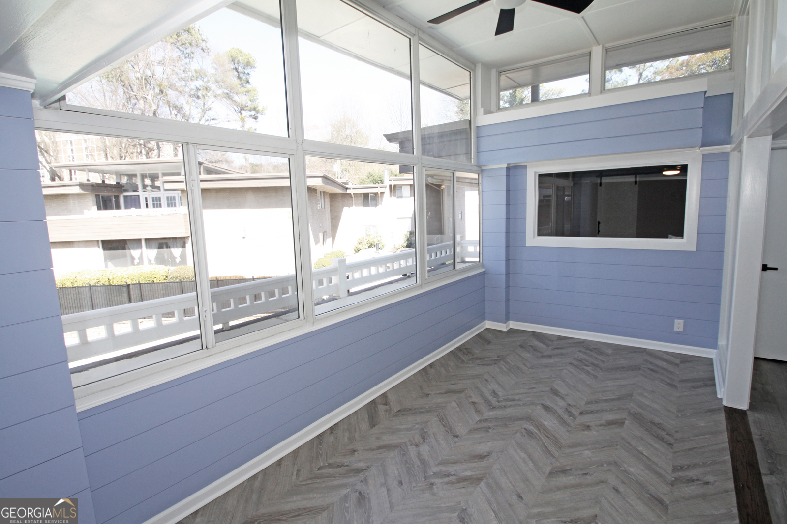 LAUREL GROVE - Residential
