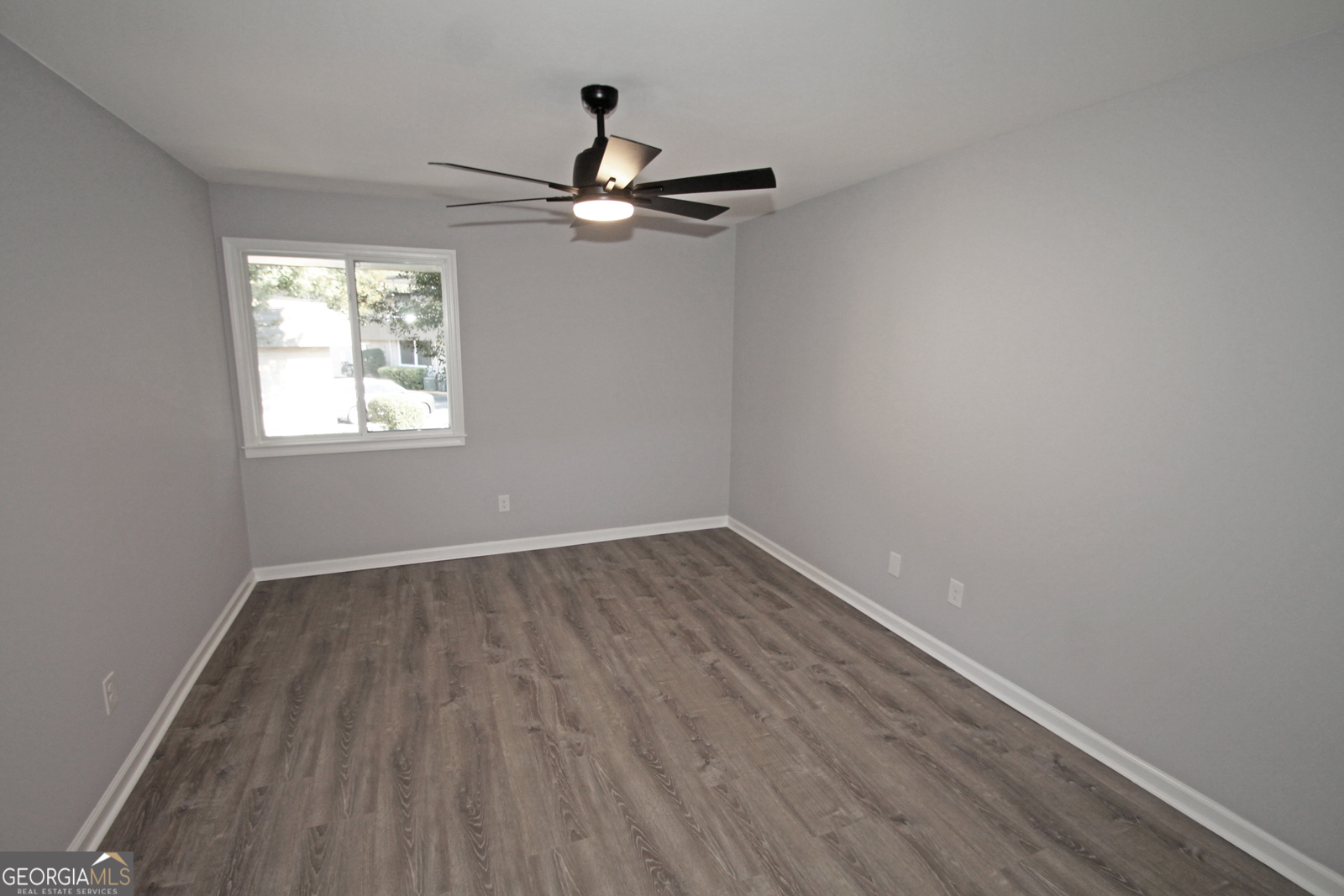 LAUREL GROVE - Residential