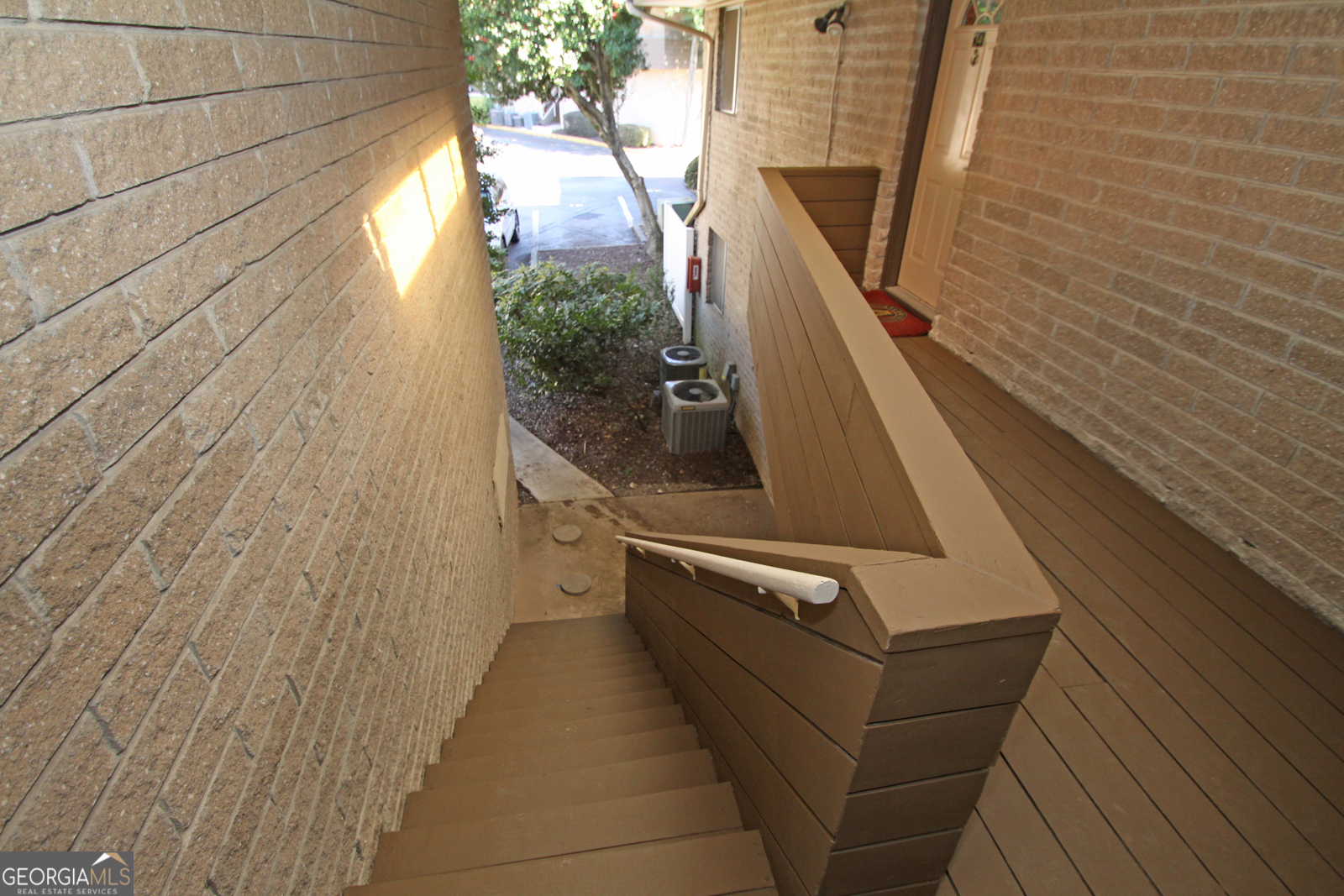 LAUREL GROVE - Residential