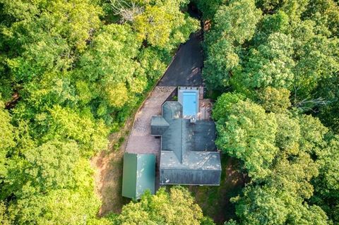 A home in Mineral Bluff