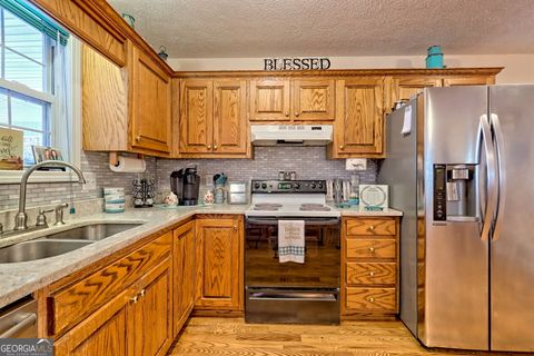 A home in Demorest