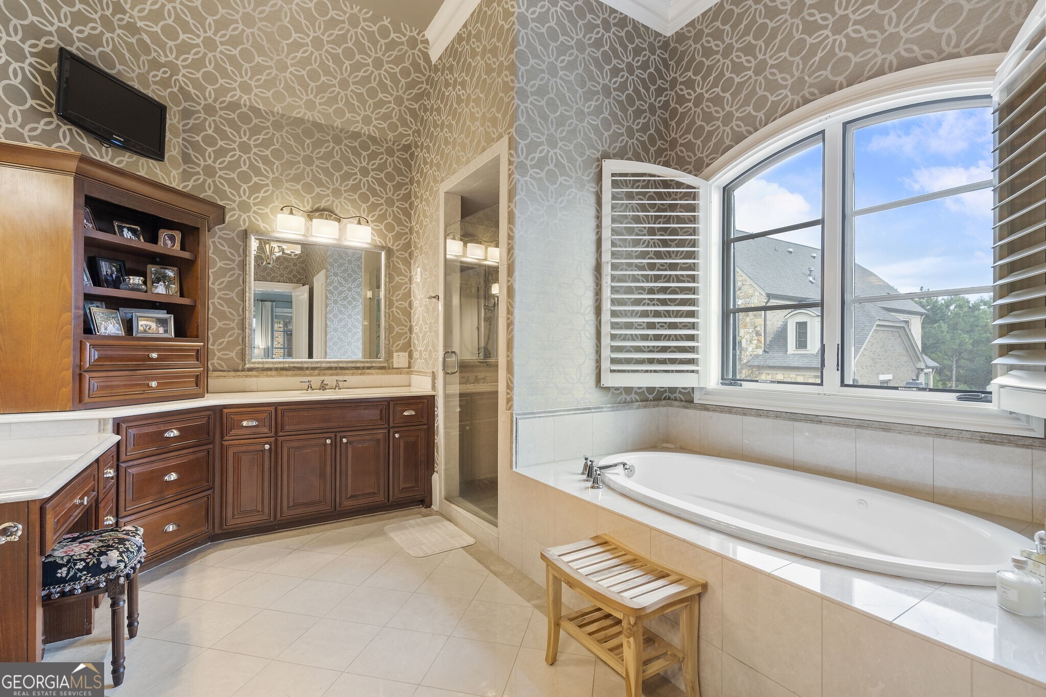 Paces View - Residential