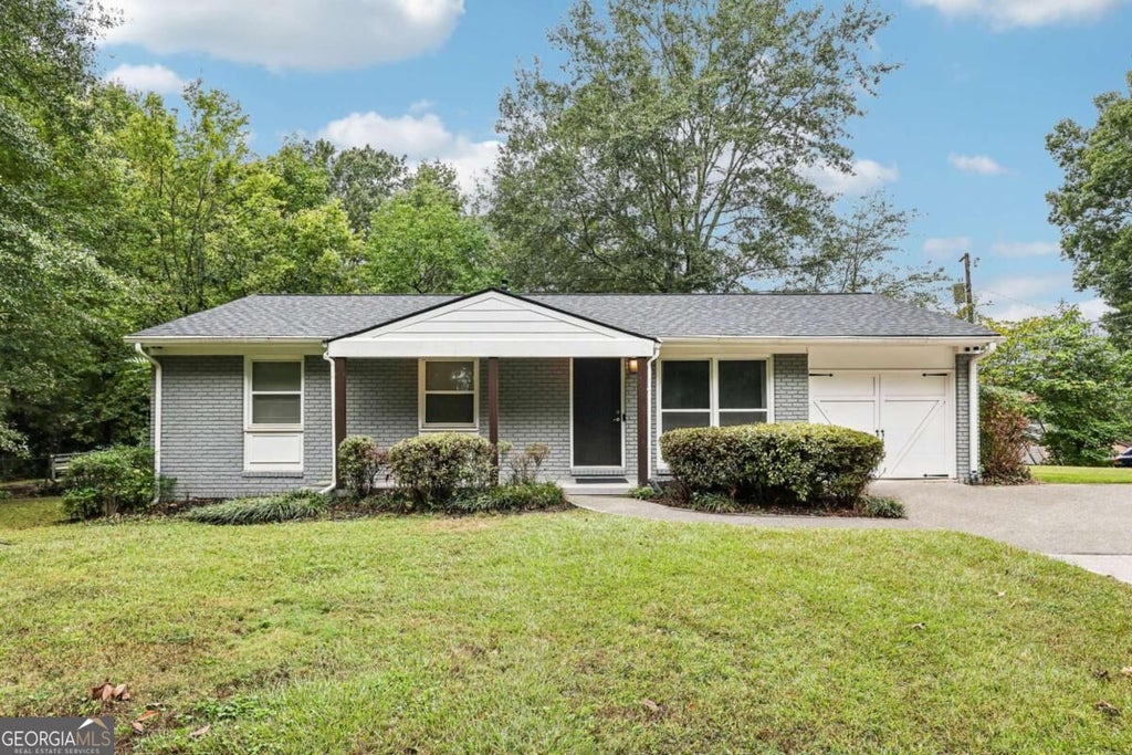 Photo of 3628 Ridge Road SE, Smyrna, GA 30080 (MLS # 10868482)