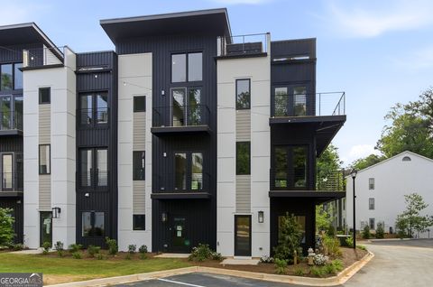 Photo of 1194 Penny Lane, Atlanta, GA 30329 (MLS # 10740789)