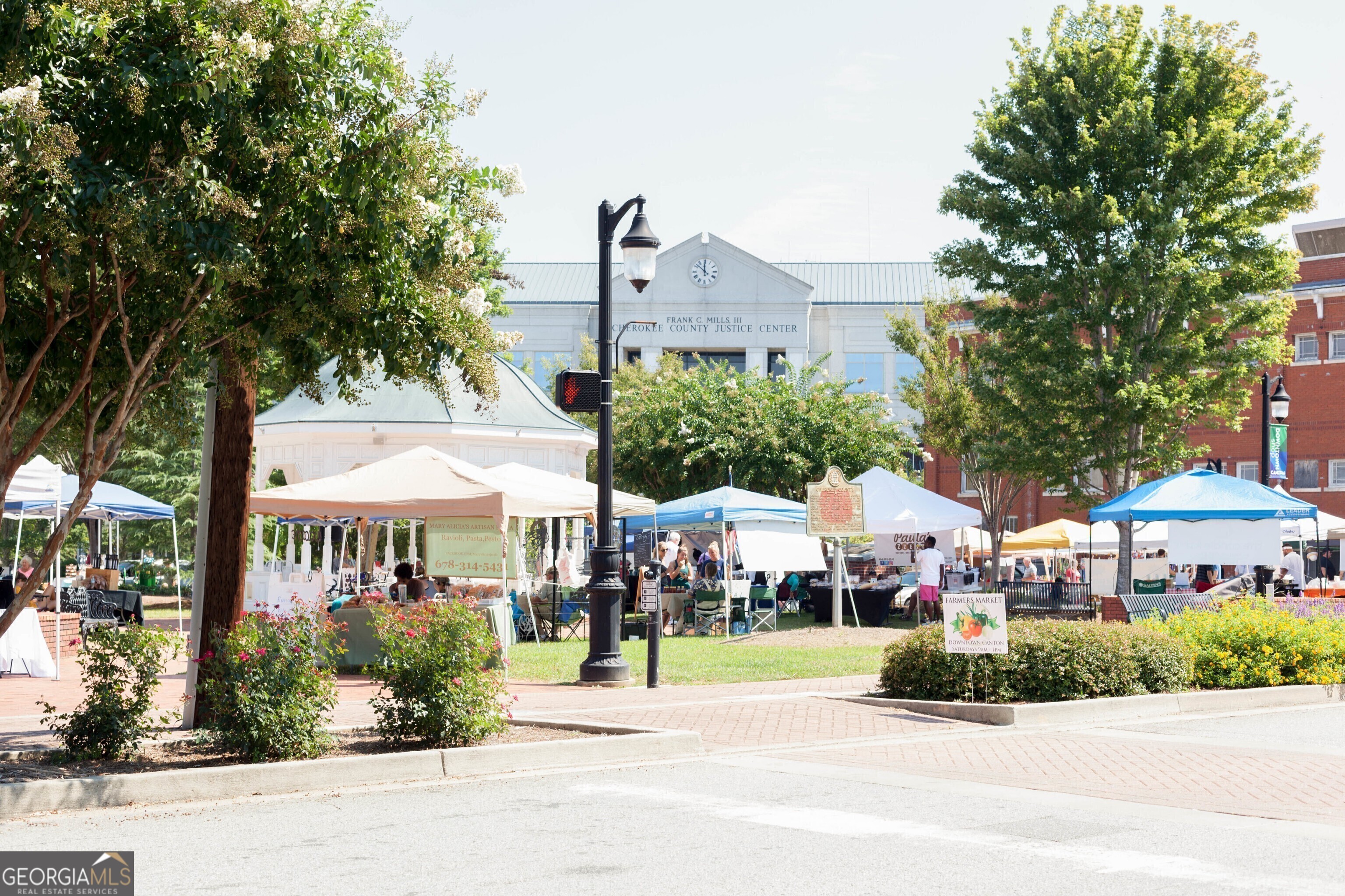 Canton, Georgia 30114, United States, 3 Bedrooms Bedrooms, ,3 BathroomsBathrooms,Residential,Pending,14799