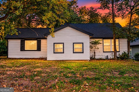 Photo of 1339 Lyle Avenue, Atlanta, GA 30344 (MLS # 10878538)