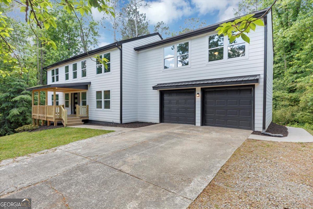 212 LAKE FOREST DR