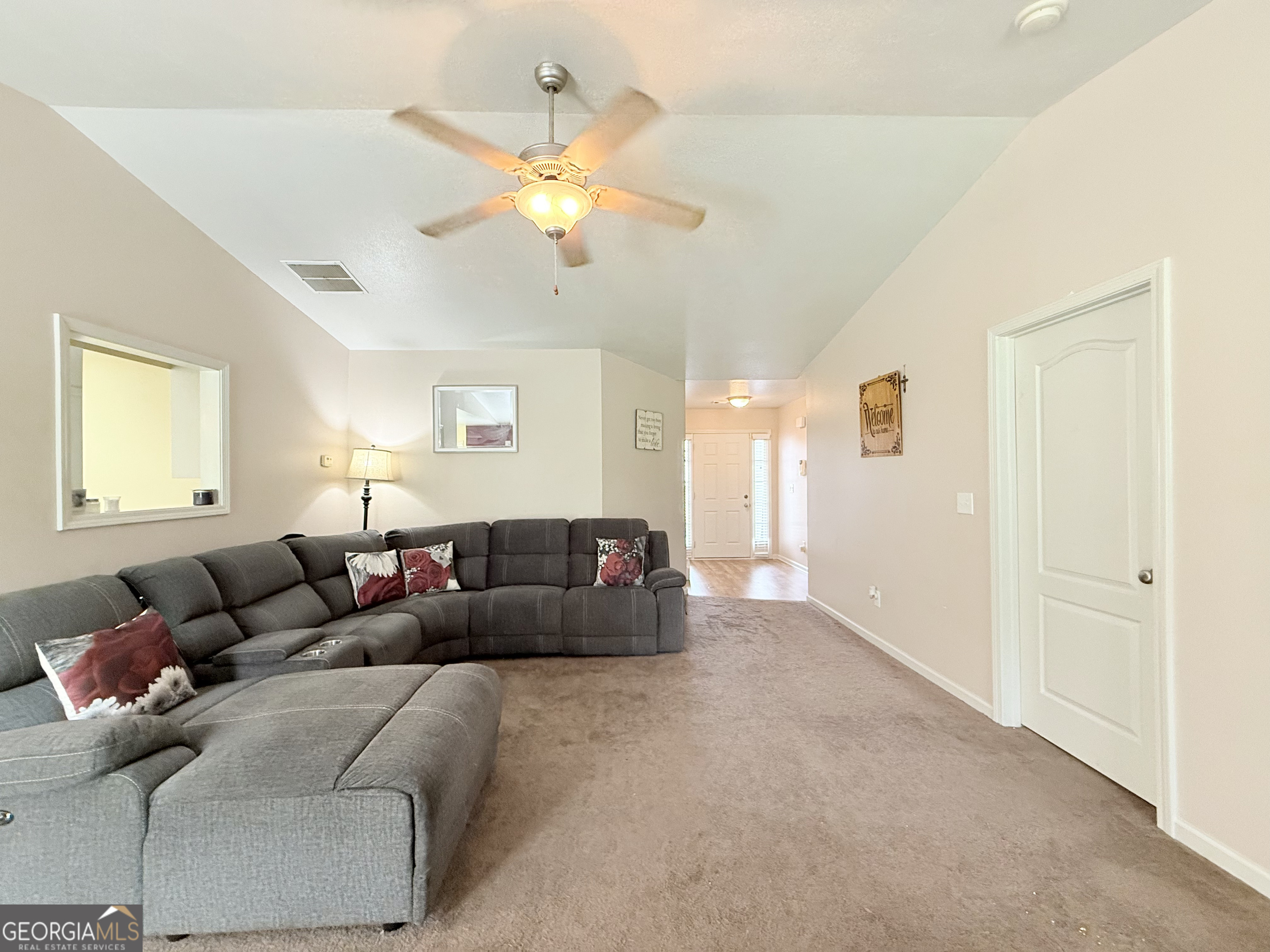 1040 Tia DR