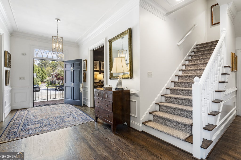 Photo of 9 Nacoochee Place NW, Atlanta, GA 30305 (MLS # 10782206)