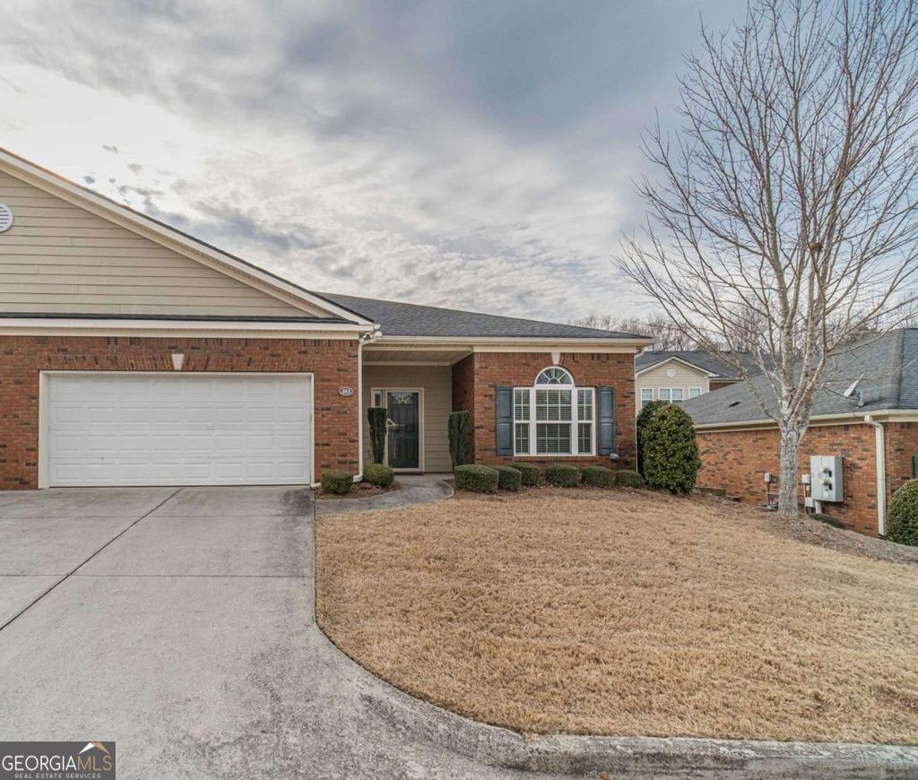 Photo of 183 Senior Circle, Gainesville, GA 30501 (MLS # 10689780)