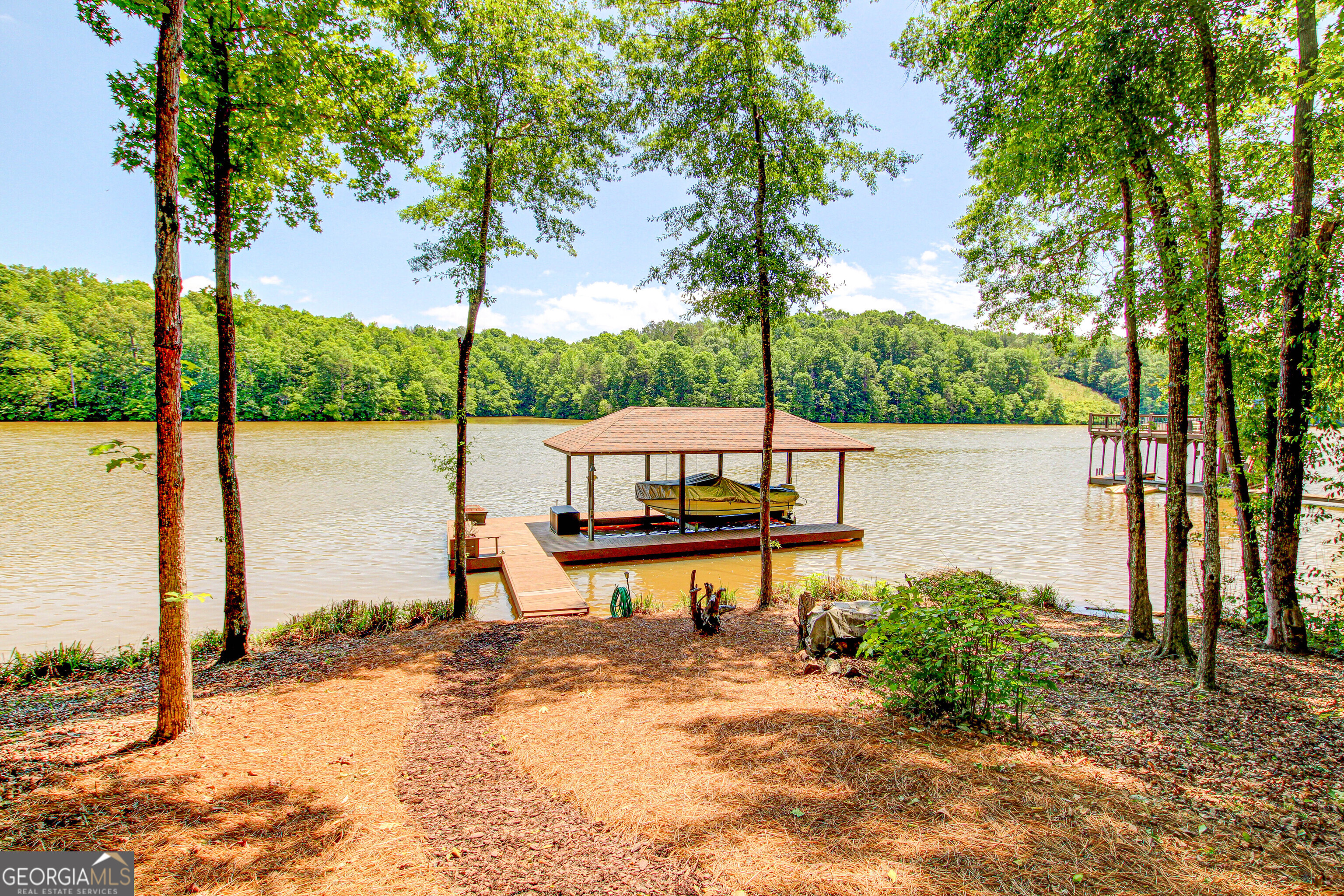 496 Cedar Valley DR