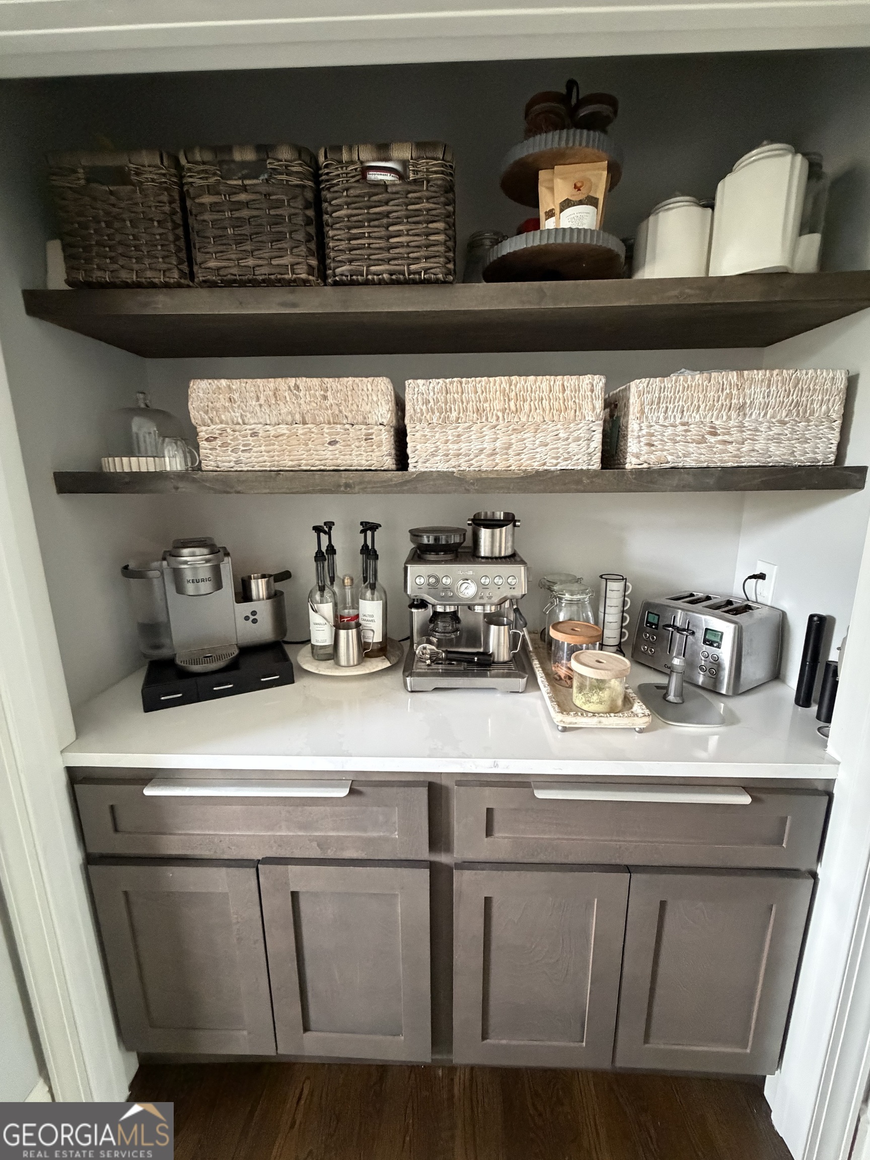 1080 Jennifer Oaks DR