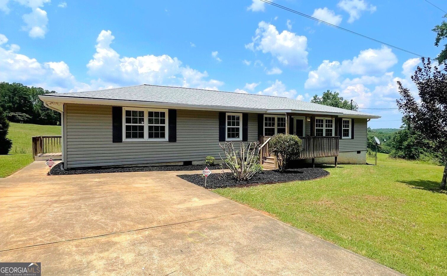Total electric 4 bedroom, 2.5 bath home in Central School District! Private lot with a fenced in back yard. Enjoy your morning coffee on the screened in back porch with a scenic view. Additional Notes: Alarm system is active- viewings are by appointment only. Property Boundary: Please note that the rented portion of the property extends only to the left side up to the jump where the drainage pipe is installed. This marks the boundary of the leased area. This property now has access to AT&T Fiber, recently added to Castleman Rd, providing fast and reliable internet service. Verizon Home Internet is also a solid option when available-please note they limit the number of users in a given area to maintain performance. And for those seeking a satellite-based solution, Starlink remains a viable alternative for high-speed connectivity.