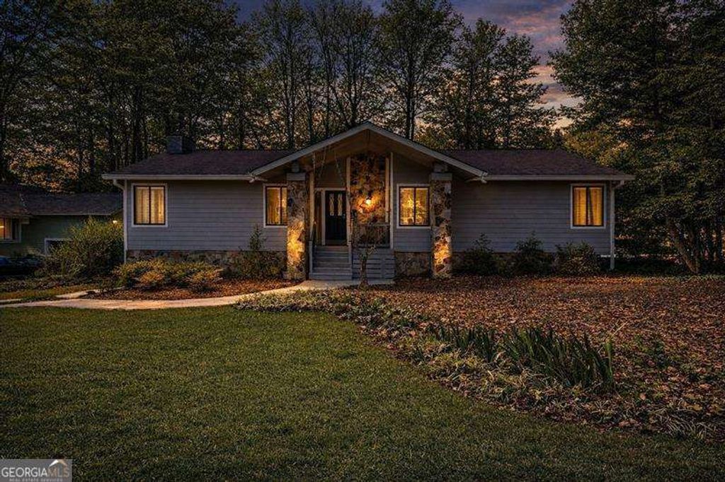 Photo of 1032 Muirfield Drive, Marietta, GA 30068 (MLS # 10737930)