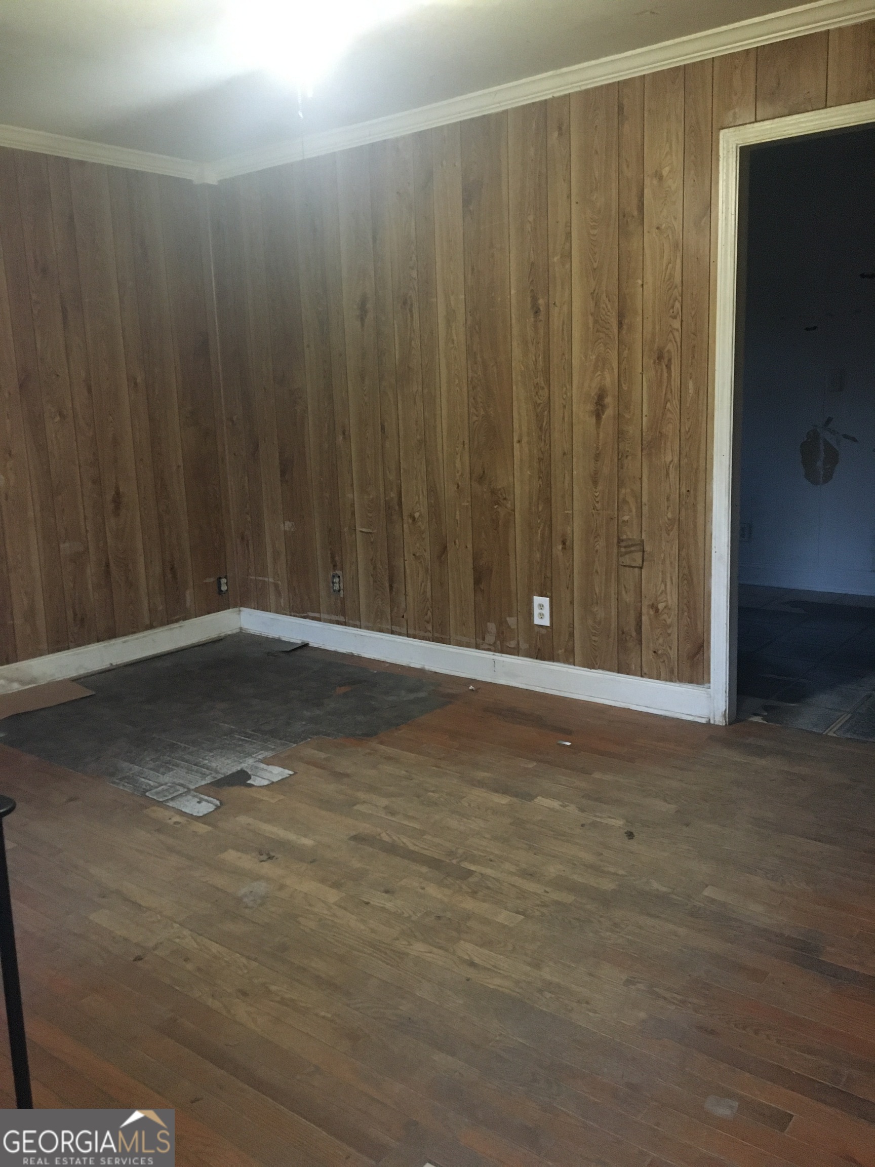 562 Highland AVE