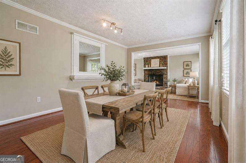 308 River Bluff DR