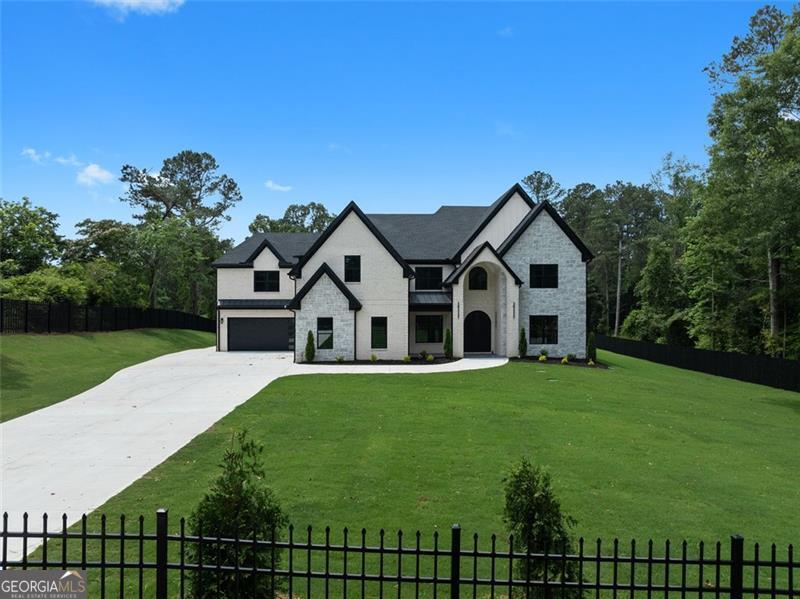 3245 Smithtown RD