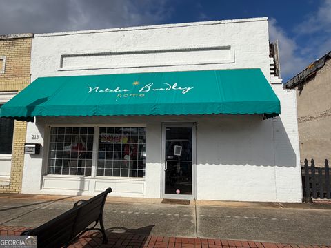 213 S Dooly ST Montezuma GA 31063