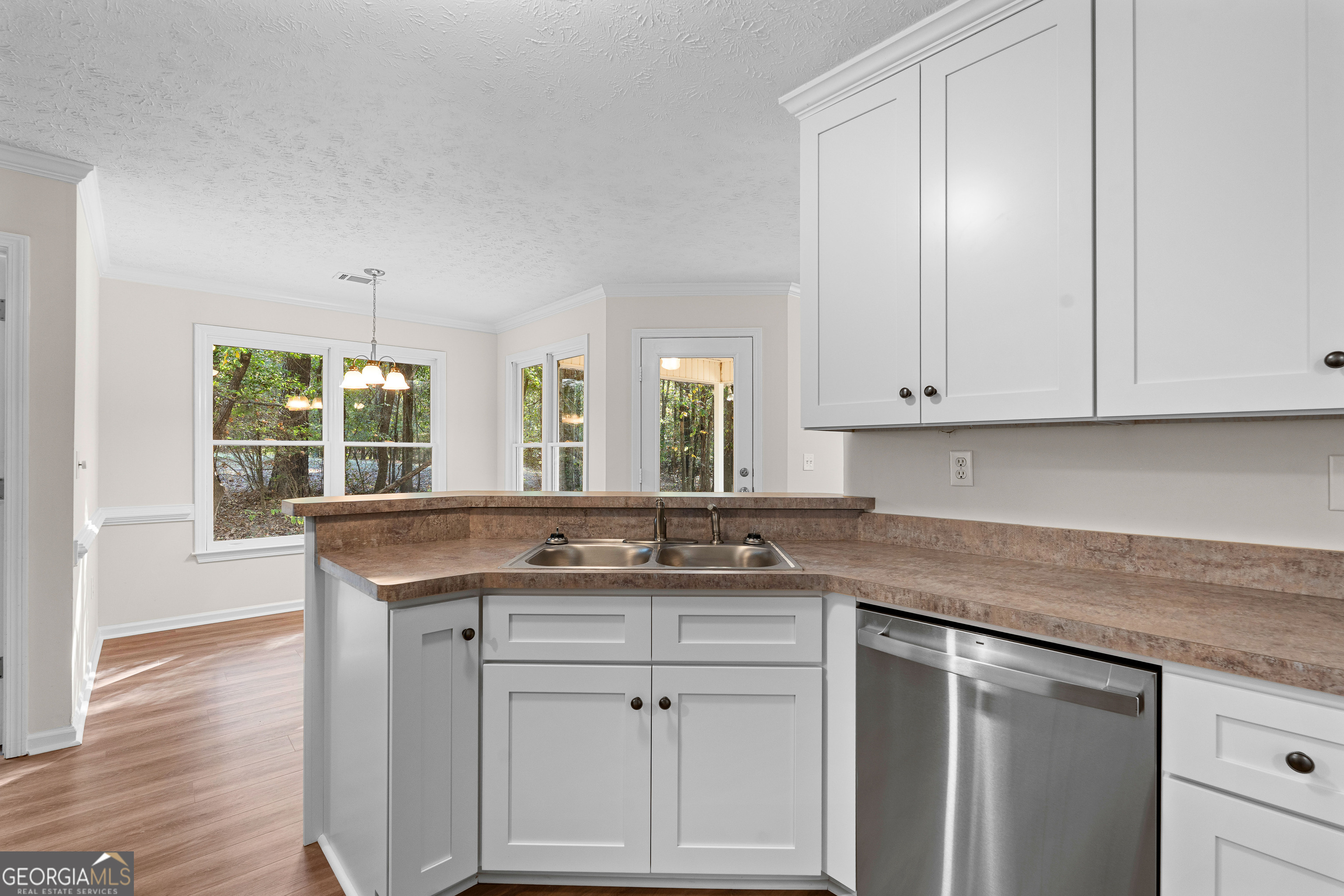 Covington, Georgia 30016, United States, 3 Bedrooms Bedrooms, ,2 BathroomsBathrooms,Residential,Pending,230382