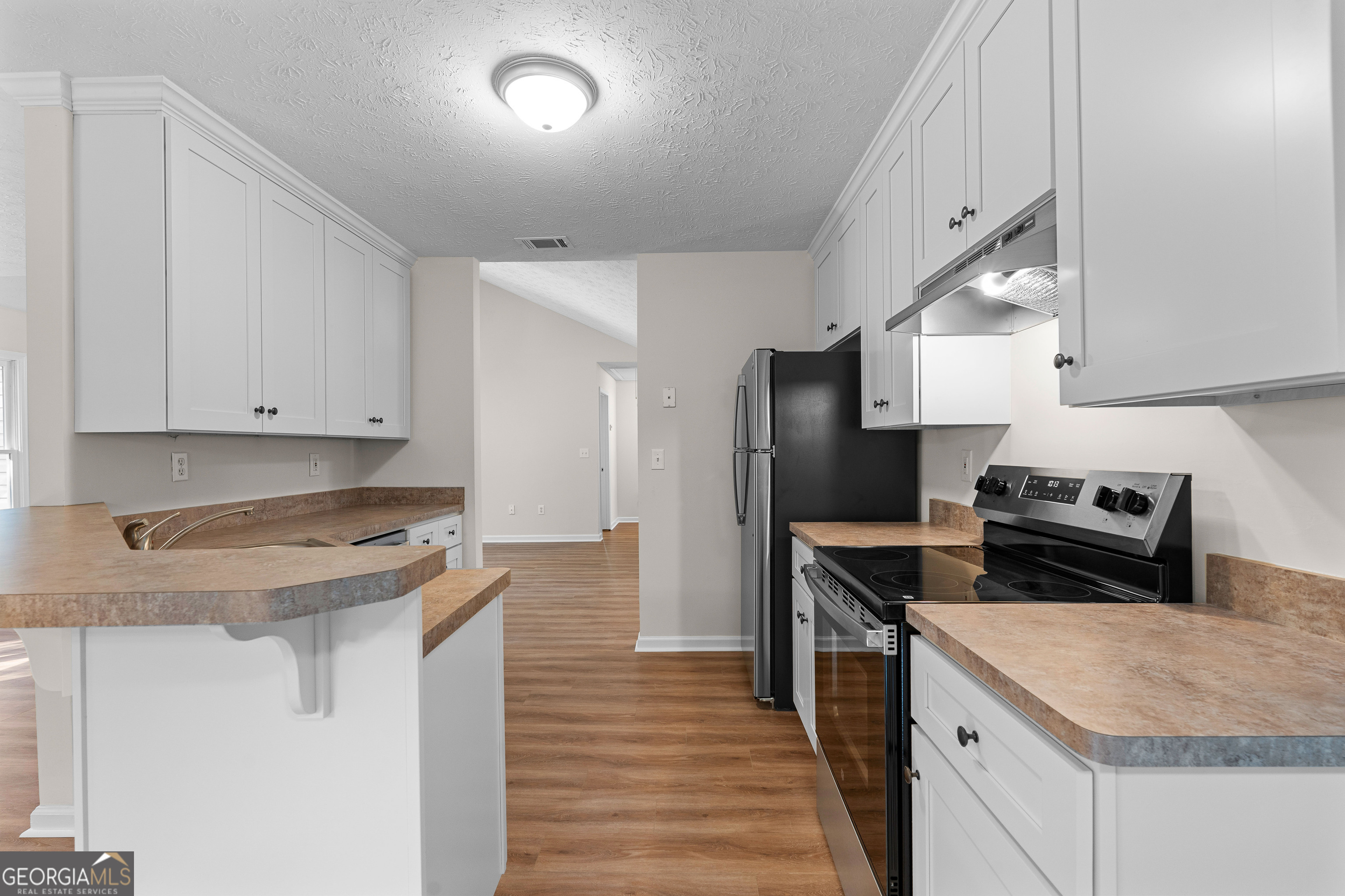 Covington, Georgia 30016, United States, 3 Bedrooms Bedrooms, ,2 BathroomsBathrooms,Residential,Pending,230382