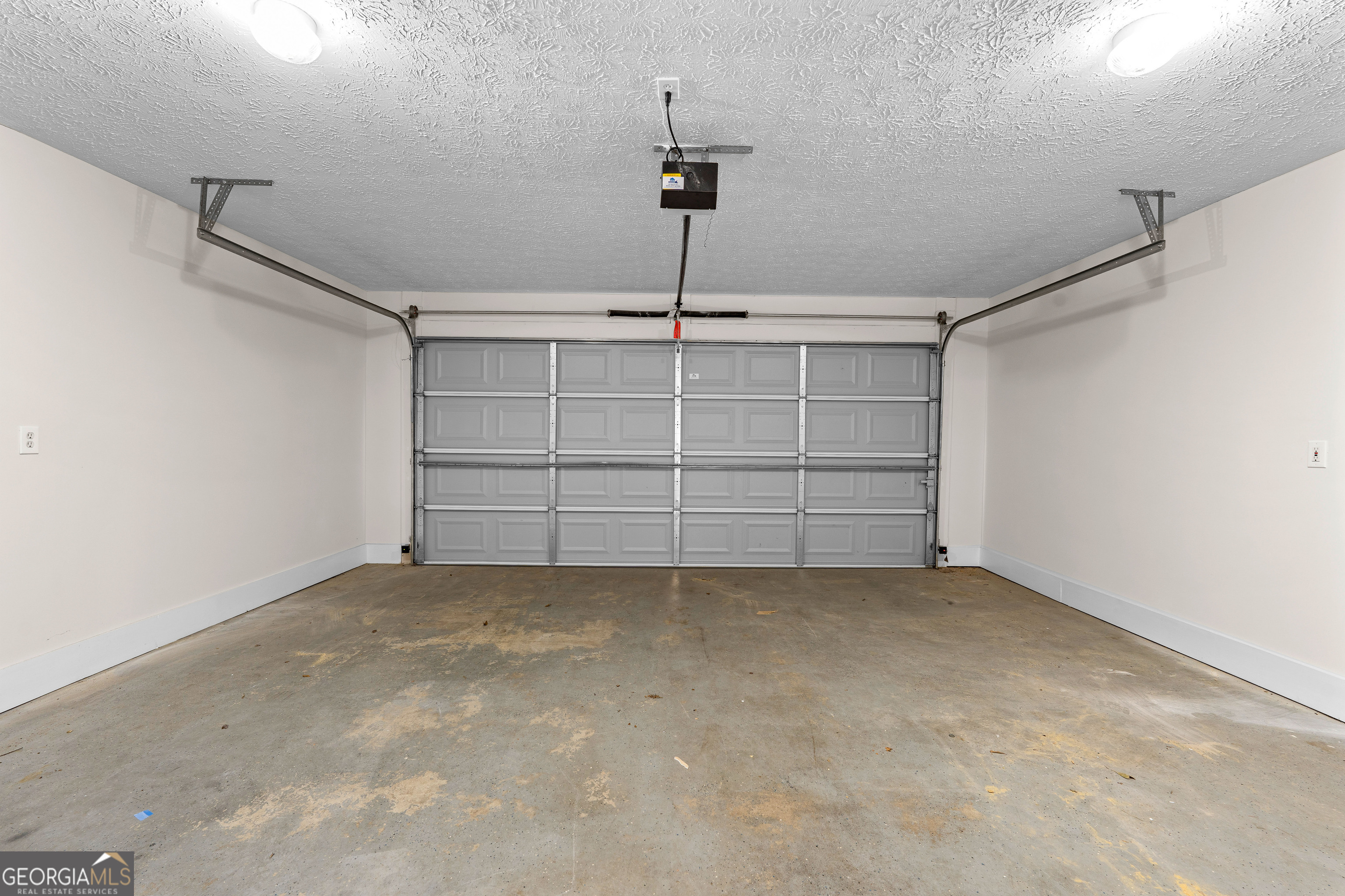 Covington, Georgia 30016, United States, 3 Bedrooms Bedrooms, ,2 BathroomsBathrooms,Residential,Pending,230382