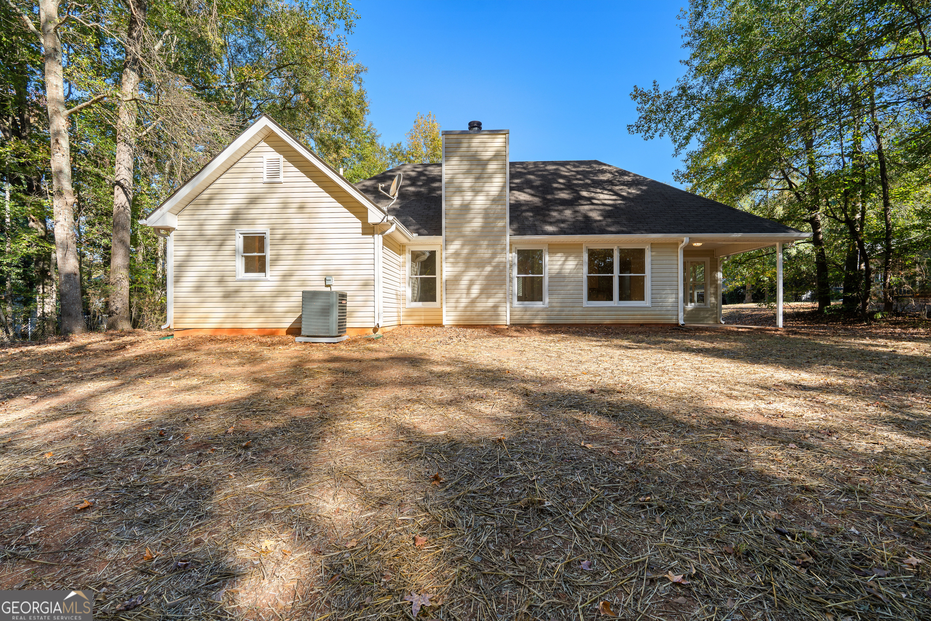 Covington, Georgia 30016, United States, 3 Bedrooms Bedrooms, ,2 BathroomsBathrooms,Residential,Pending,230382