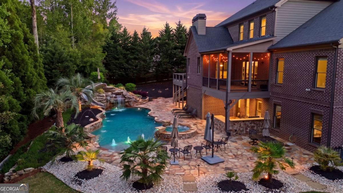 2380 Manor Creek CT