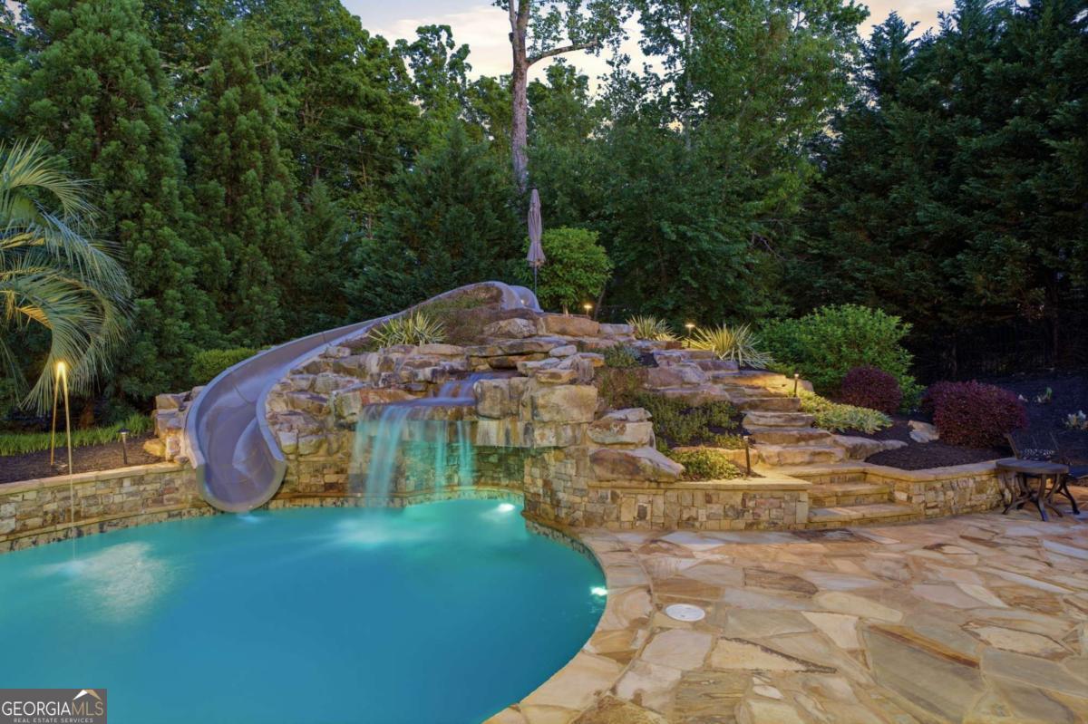 2380 Manor Creek CT
