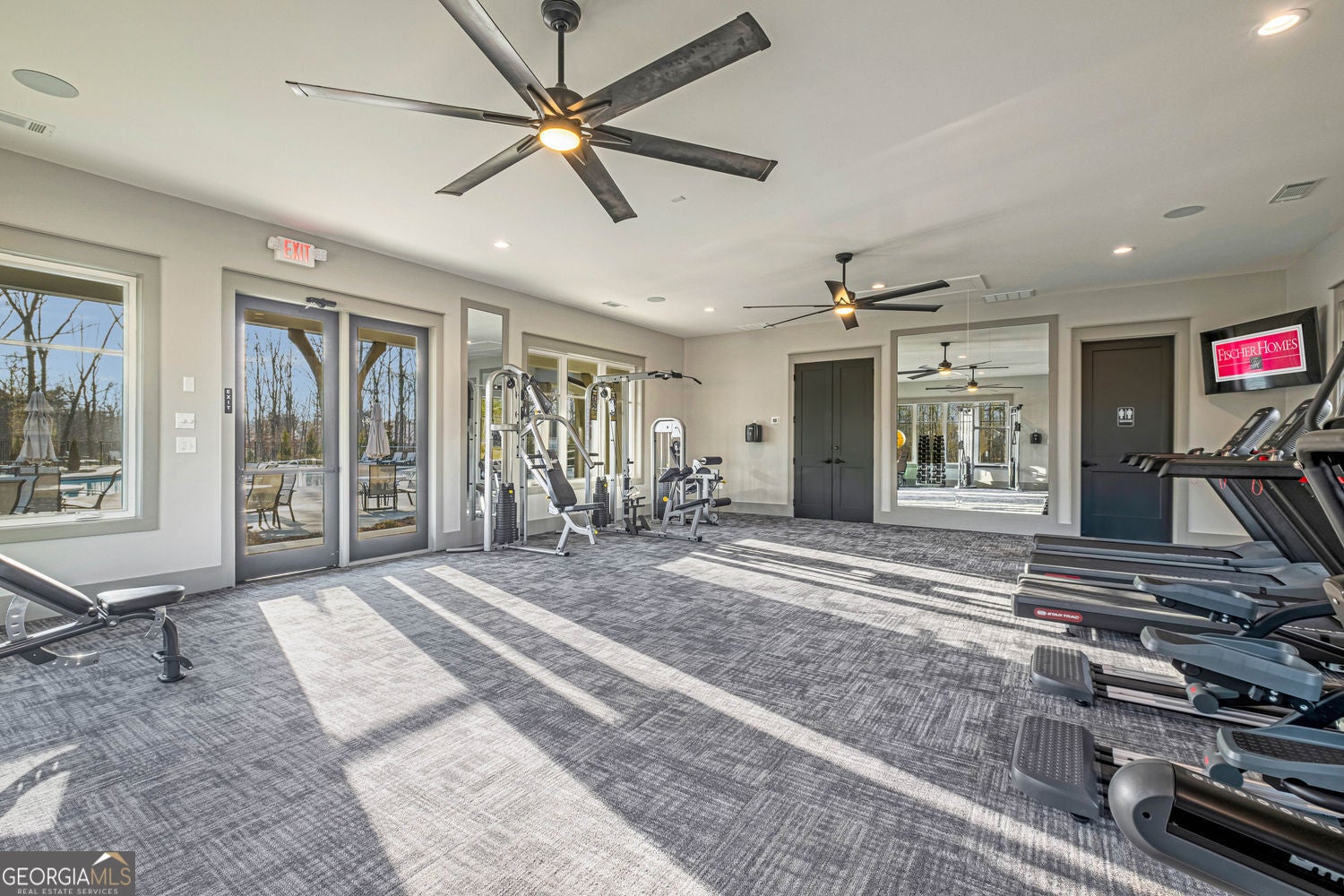 253 Kerr DR
