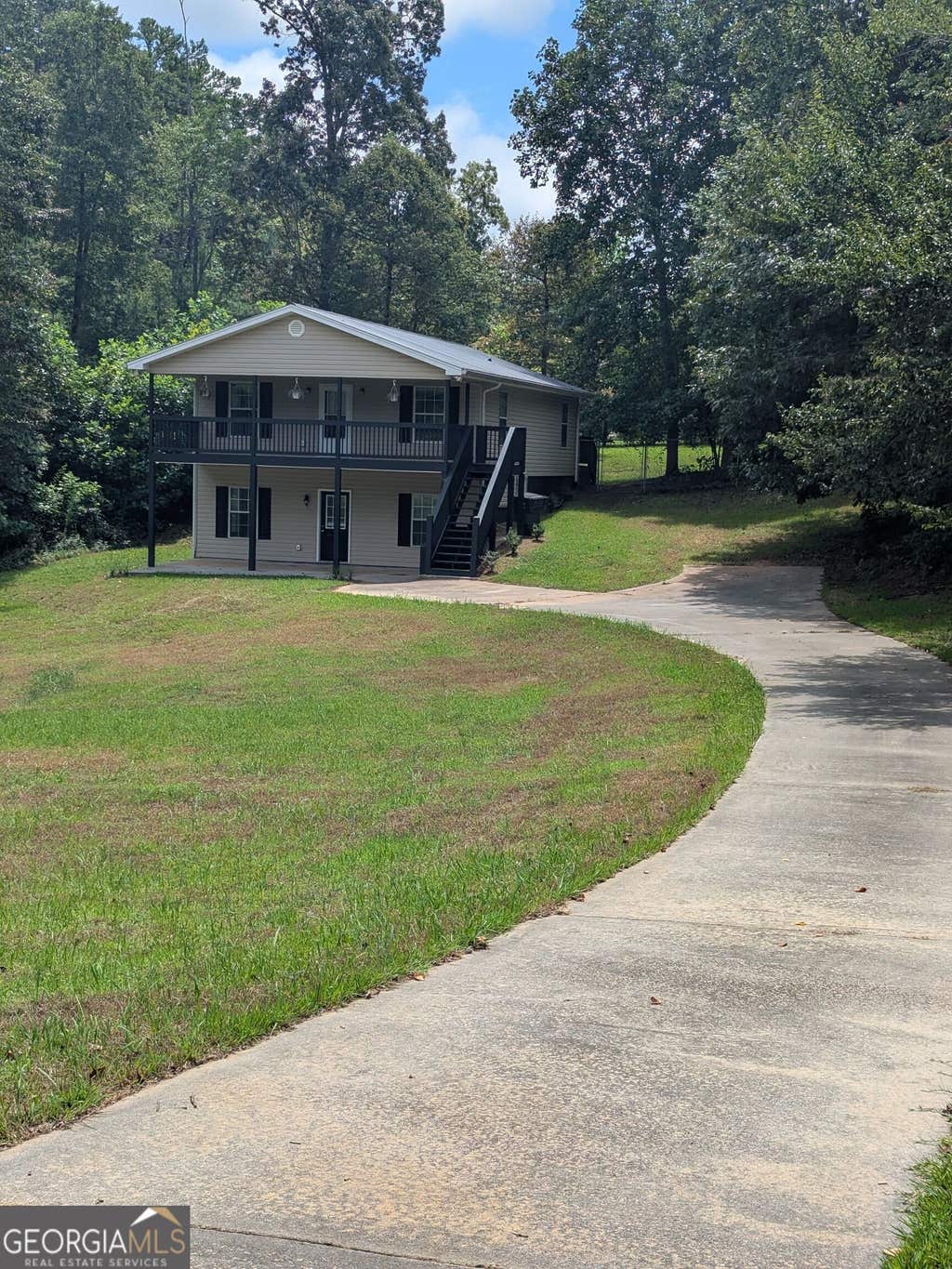 Photo of 58 E Pinewood Drive, Dahlonega, GA 30533 (MLS # 10822943)