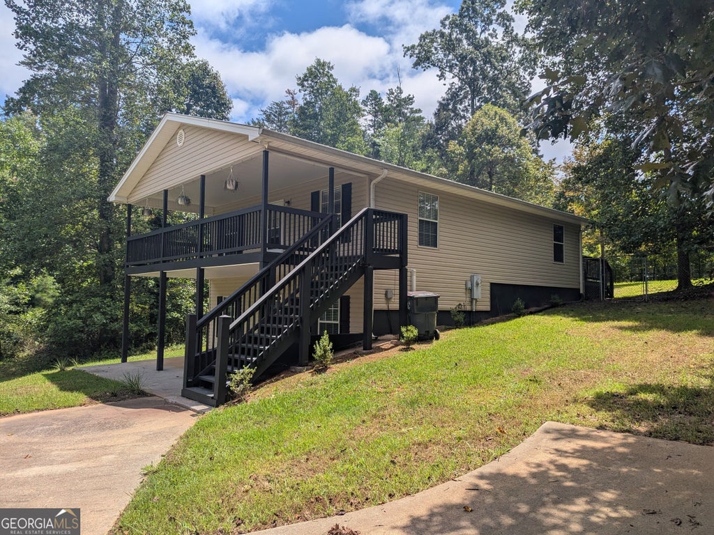 Photo of 58 E Pinewood Drive, Dahlonega, GA 30533 (MLS # 10822943)